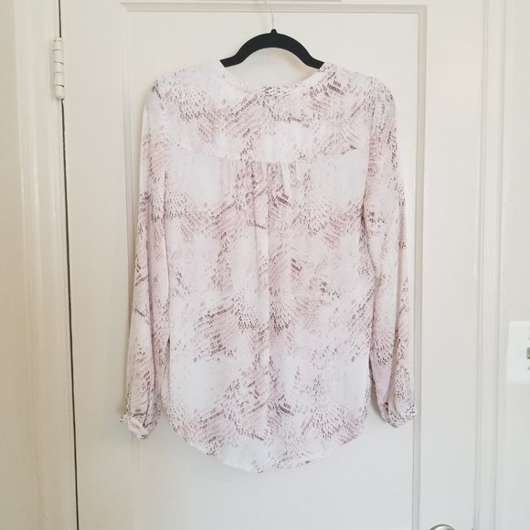 Cynthia Rowley Women's size Small Long-sleeved Snakeskin Blouse - Picture 7 of 8